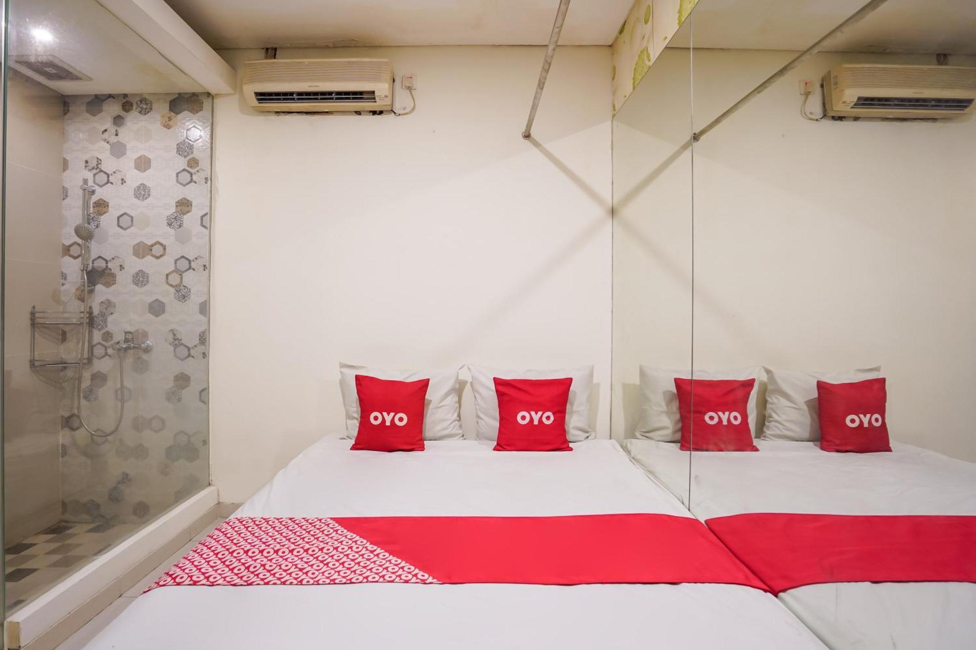 Super Oyo Capital O 92633 Spring Hotel Gubeng Surabaja Zewnętrze zdjęcie